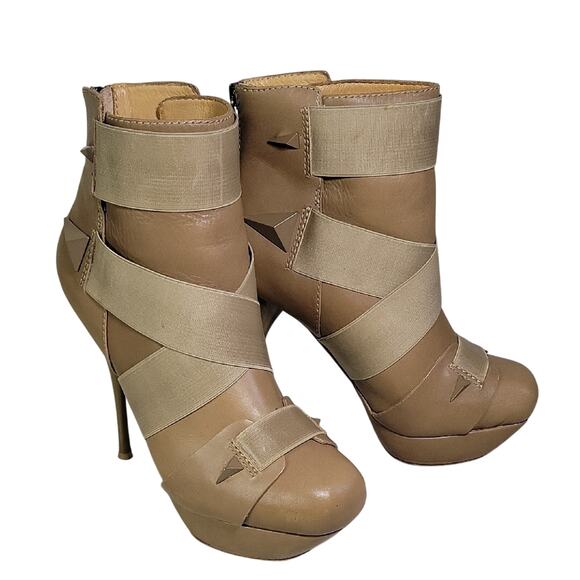 L.A.M.B. Bask Tan Leather Ankle Bootie Stiletto High Heels Womens Size 8.5 - Picture 1 of 15
